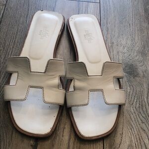Hermes Women's Tan Sandals